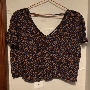 Floral Print V-Neck Back and Front Crop Top